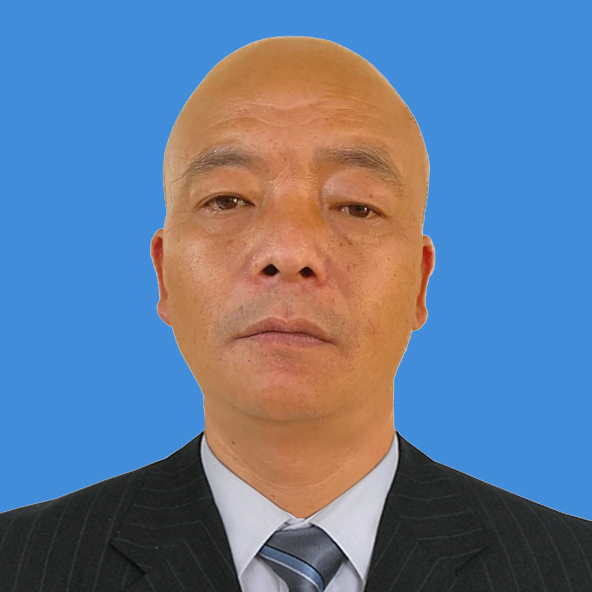 理事：尹思明