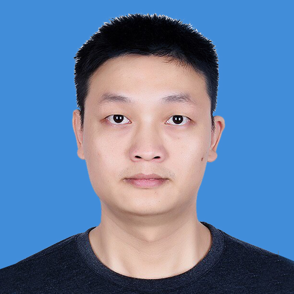 理事：李云龙